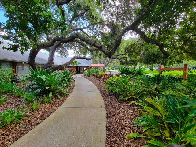 11203 PEMBRIDGE COURT 1, Port Richey, FL 34668