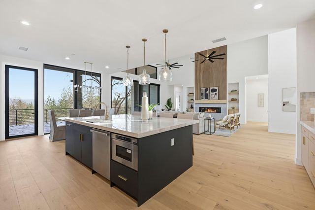 15050 Grand Knoll Dr, Meadow Vista, CA 95722