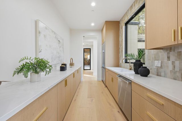 15050 Grand Knoll Dr, Meadow Vista, CA 95722