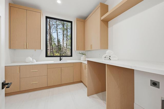 15050 Grand Knoll Dr, Meadow Vista, CA 95722