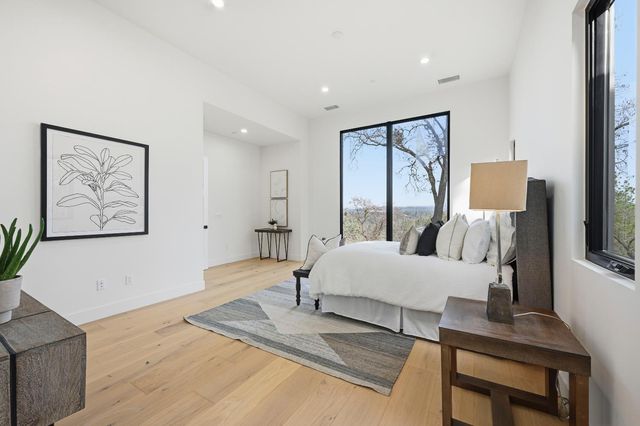 15050 Grand Knoll Dr, Meadow Vista, CA 95722