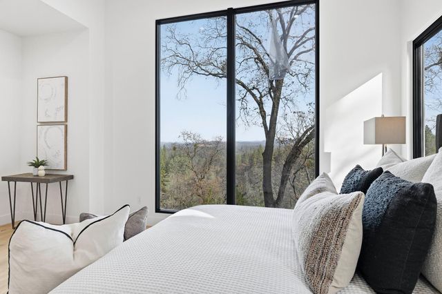 15050 Grand Knoll Dr, Meadow Vista, CA 95722