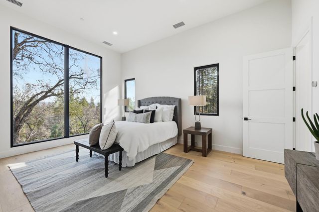 15050 Grand Knoll Dr, Meadow Vista, CA 95722