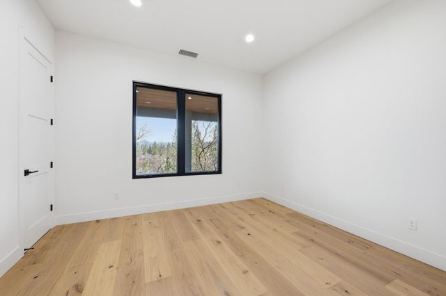 15050 Grand Knoll Dr, Meadow Vista, CA 95722