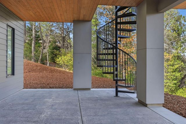 15050 Grand Knoll Dr, Meadow Vista, CA 95722