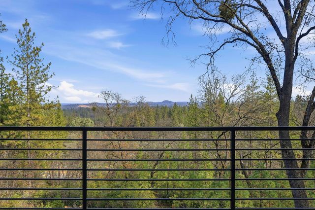 15050 Grand Knoll Dr, Meadow Vista, CA 95722