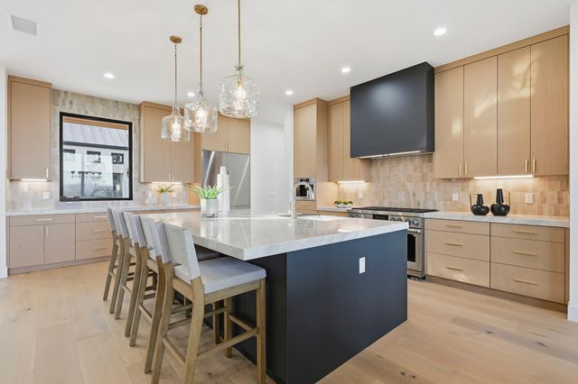 15050 Grand Knoll Dr, Meadow Vista, CA 95722