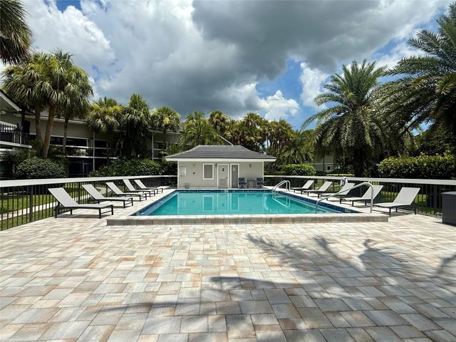 11863 Wimbledon Circle 536, Wellington, FL 33414