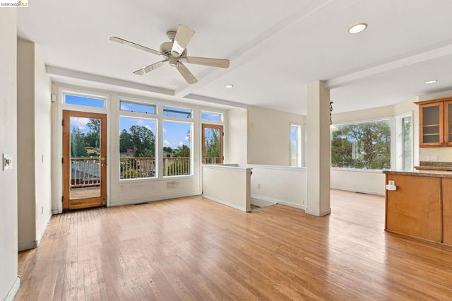 2008 Thompson Ln, El Sobrante, CA 94803