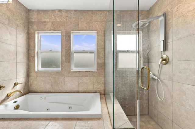2008 Thompson Ln, El Sobrante, CA 94803