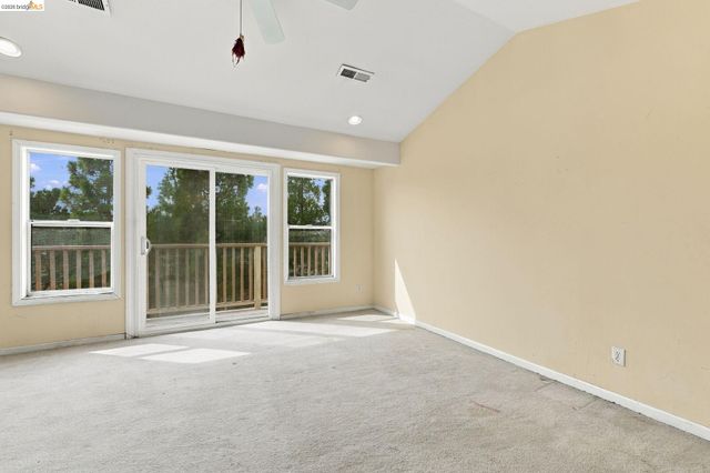 2008 Thompson Ln, El Sobrante, CA 94803