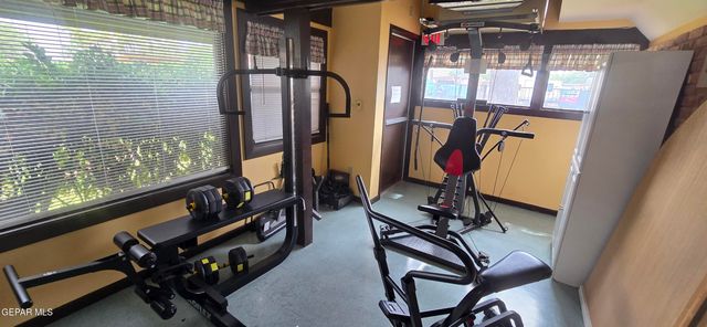 204 ALAN A DALE Lane, El Paso, TX 79924