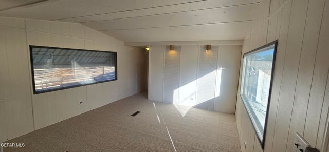 204 ALAN A DALE Lane, El Paso, TX 79924