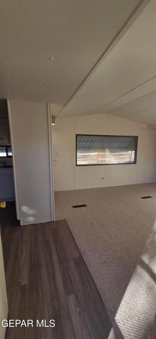 204 ALAN A DALE Lane, El Paso, TX 79924