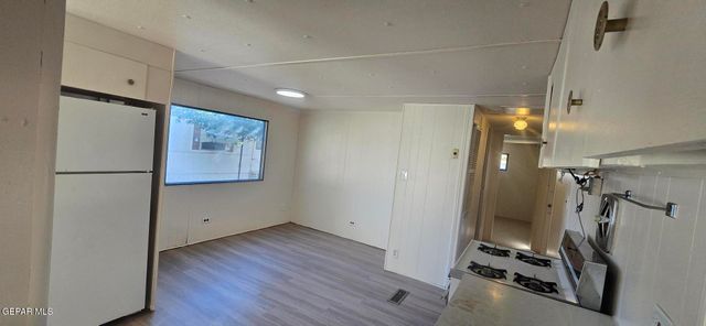 204 ALAN A DALE Lane, El Paso, TX 79924