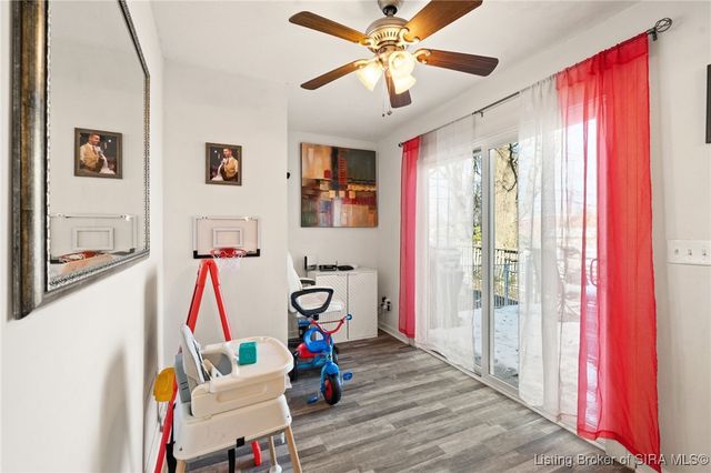 542 Kay Avenue, Sellersburg, IN 47172