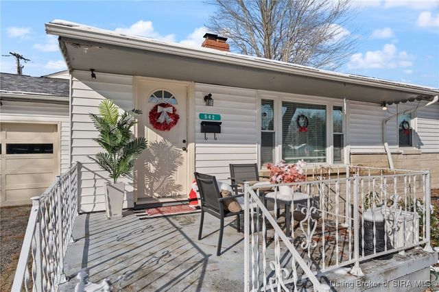 542 Kay Avenue, Sellersburg, IN 47172