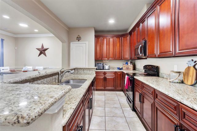 2906 Virginia Avenue, League City, TX 77573