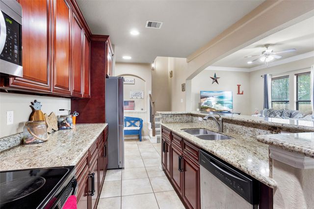 2906 Virginia Avenue, League City, TX 77573