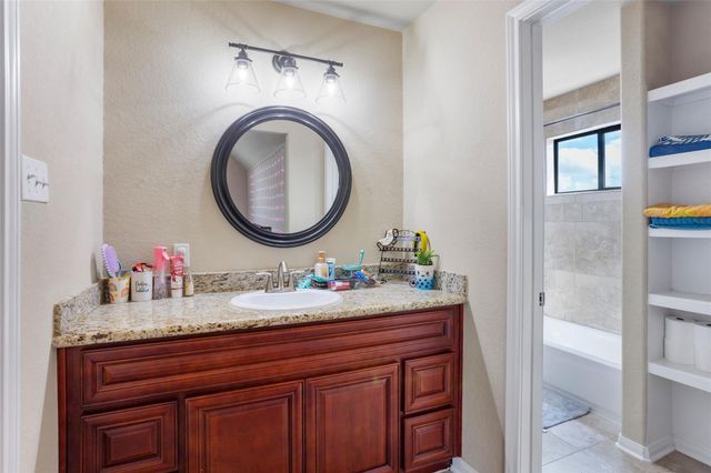 2906 Virginia Avenue, League City, TX 77573