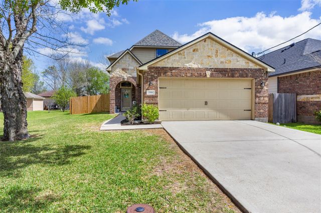 2906 Virginia Avenue, League City, TX 77573