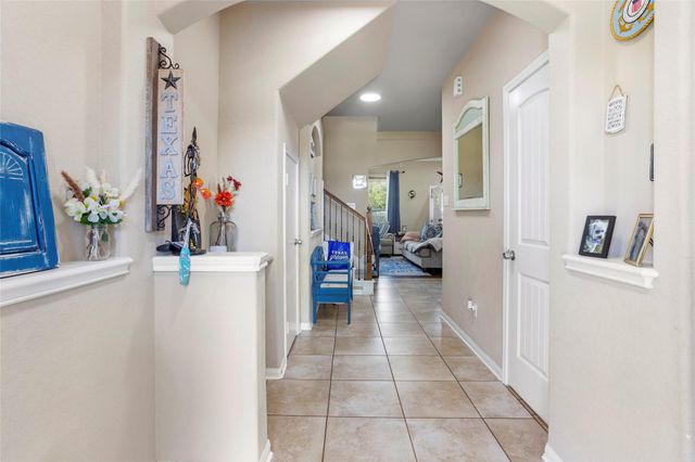 2906 Virginia Avenue, League City, TX 77573