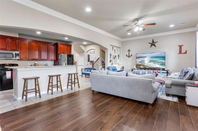 2906 Virginia Avenue, League City, TX 77573