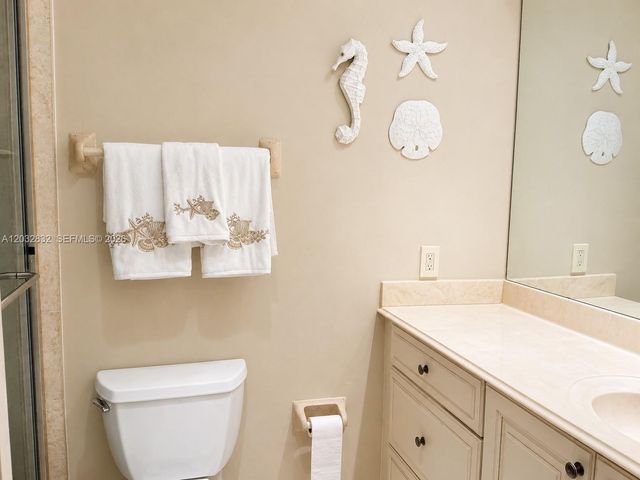 1042 N Dr A A, Delray Beach, FL 33445