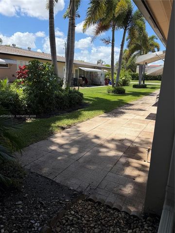1042 N Dr A A, Delray Beach, FL 33445