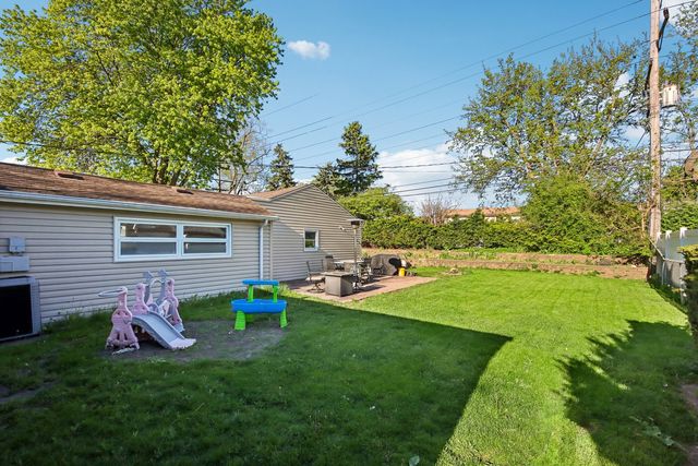 3107 Falcon Court, Rolling Meadows, IL 60008