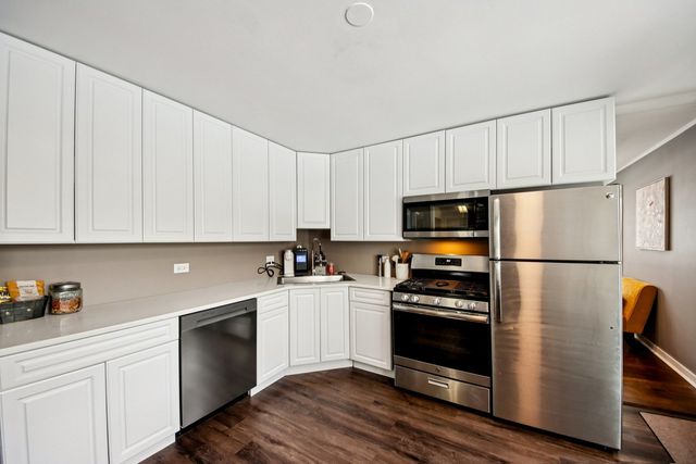 3107 Falcon Court, Rolling Meadows, IL 60008