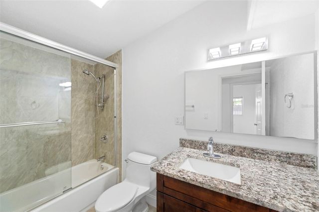 3325 W SHELL POINT ROAD, Ruskin, FL 33570