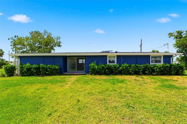 3325 W SHELL POINT ROAD, Ruskin, FL 33570