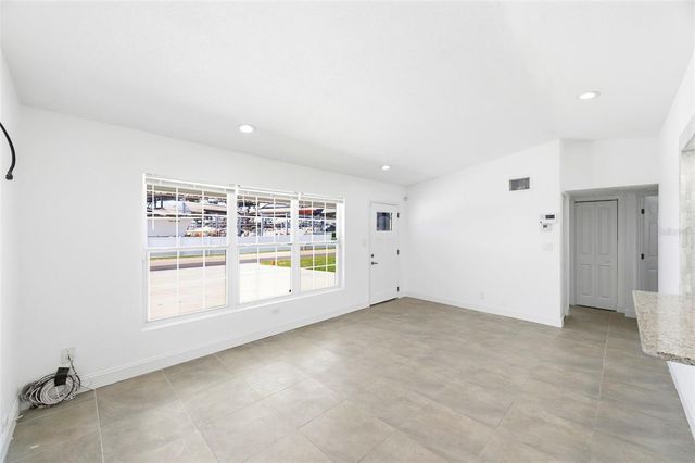 3325 W SHELL POINT ROAD, Ruskin, FL 33570