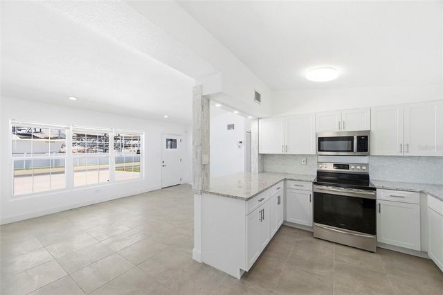 3325 W SHELL POINT ROAD, Ruskin, FL 33570