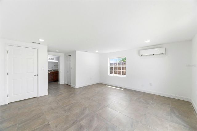 3325 W SHELL POINT ROAD, Ruskin, FL 33570