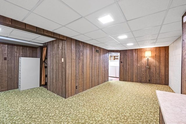 2471 N 80th STREET, Wauwatosa, WI 53213