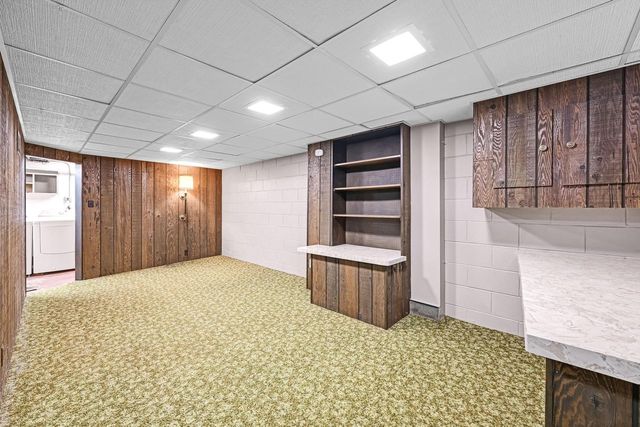 2471 N 80th STREET, Wauwatosa, WI 53213