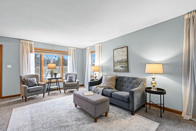 2471 N 80th STREET, Wauwatosa, WI 53213