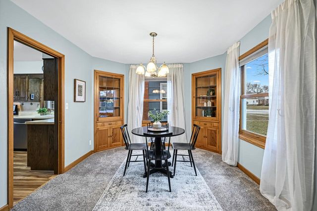 2471 N 80th STREET, Wauwatosa, WI 53213