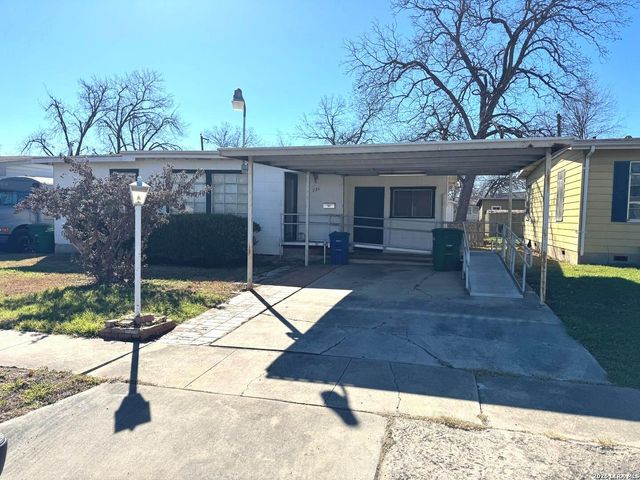226 Englewood, San Antonio, TX 78213