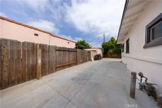 329 W Whiting Avenue, Fullerton, CA 92832