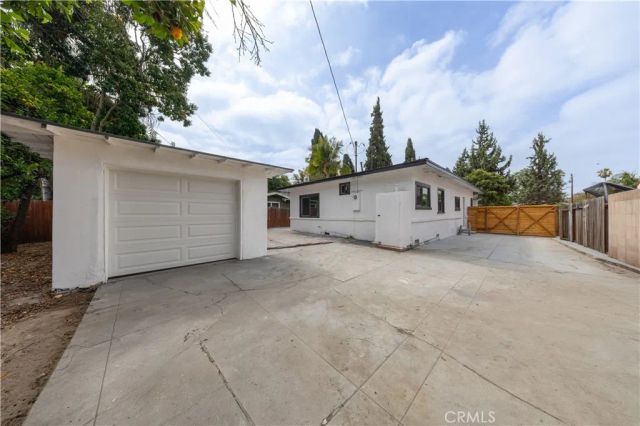 329 W Whiting Avenue, Fullerton, CA 92832