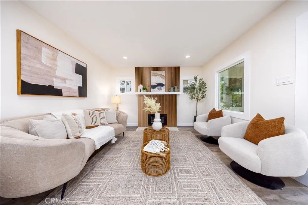329 W Whiting Avenue, Fullerton, CA 92832