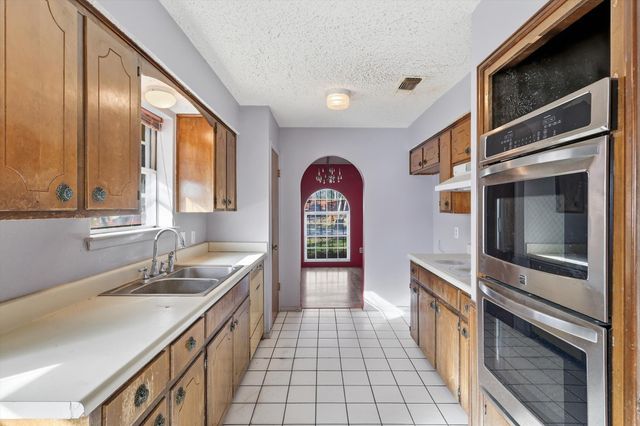 620 Cimarron Trail, Southlake, TX 76092