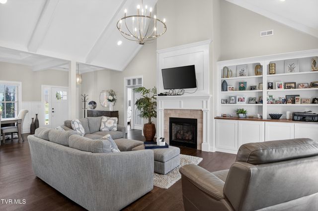 582 Brady Way, Jonesborough, TN 37659