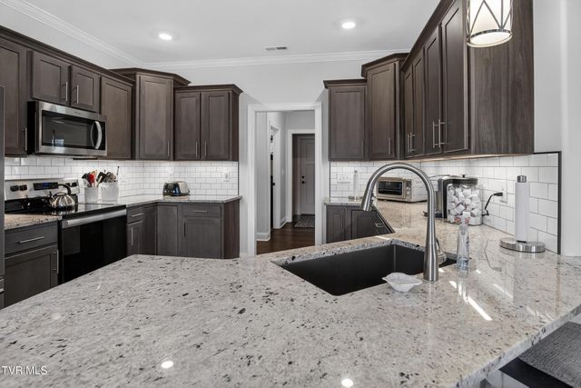 582 Brady Way, Jonesborough, TN 37659