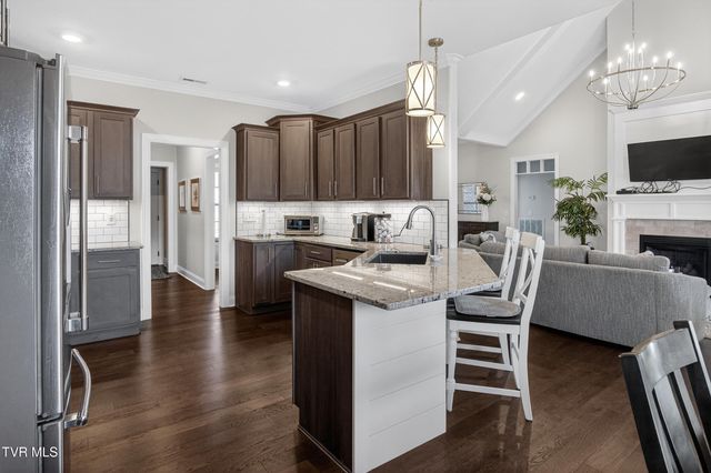 582 Brady Way, Jonesborough, TN 37659