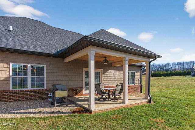 582 Brady Way, Jonesborough, TN 37659