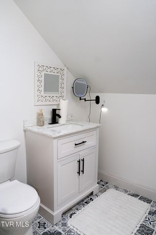 582 Brady Way, Jonesborough, TN 37659